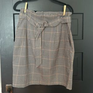 Plaid fall cozy skirt from H&M NWT never worn
